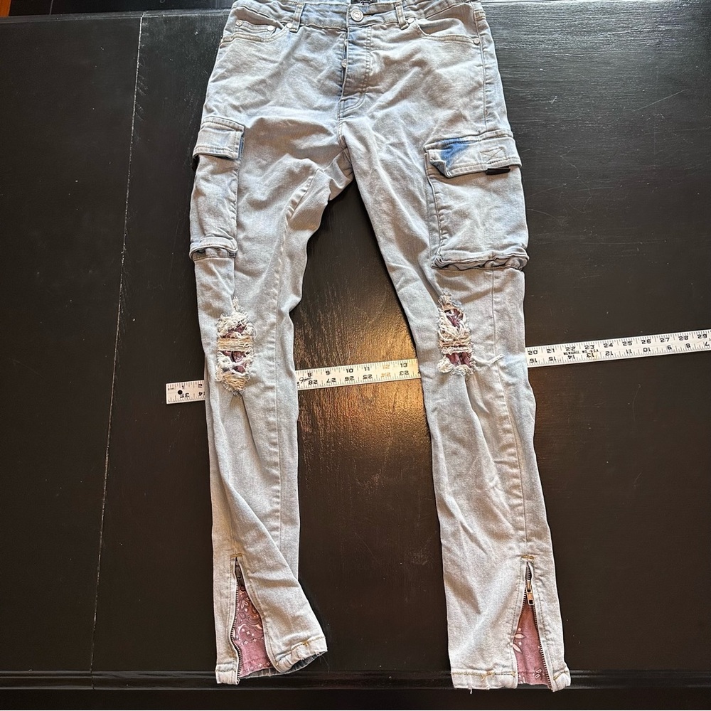 Men’s 32 Boho Distressed Cargo Jeans Light Wash Zippers Metal Jogger Regular